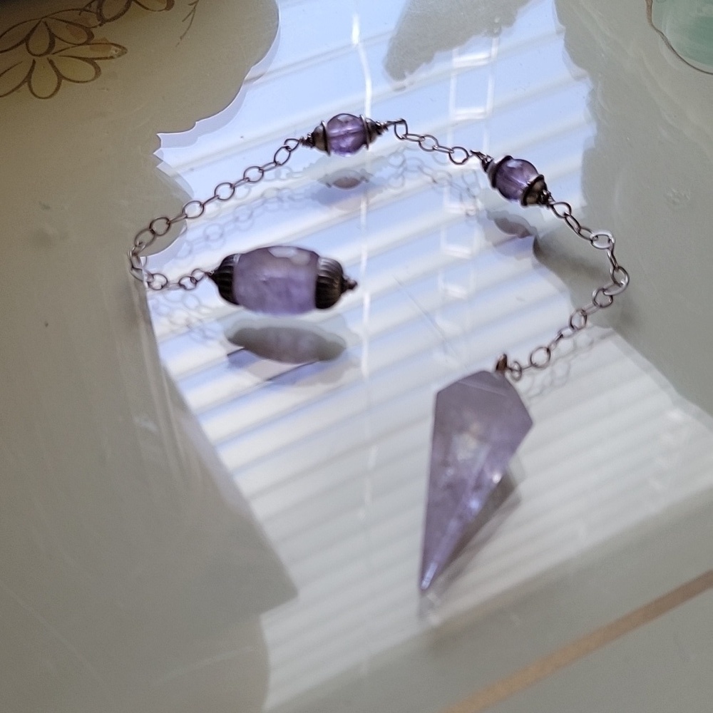 Amethyst Pendulum Crystal 🔮 - Picture 3 of 4